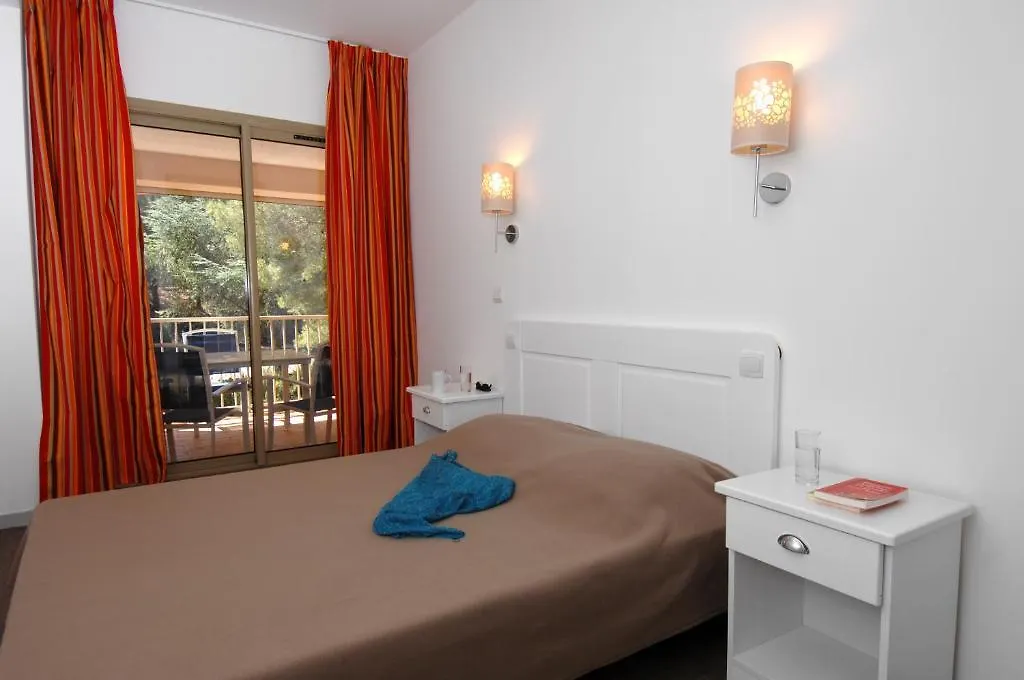 Residence Odalys Le Vallon Du Roy Sanary-sur-Mer 3*,